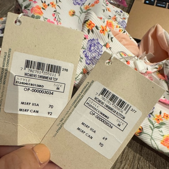 (SET) Maaji Backyard Balmy/Sunny Reversible Bikini. - Picture 5 of 5